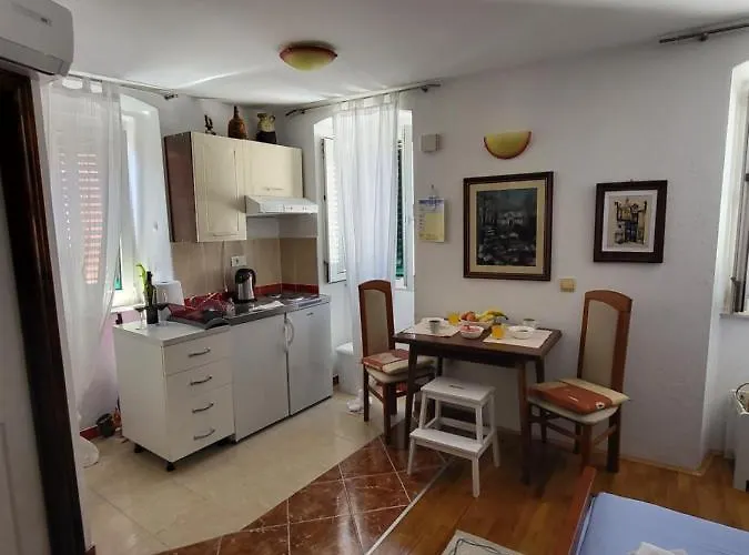Apartment Fani Makarska